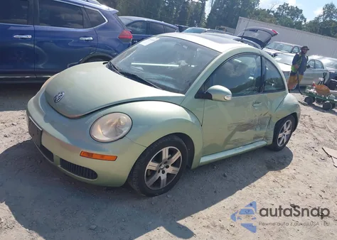 2006 Volkswagen New Beetle 2.5 из США, поврежденный, VIN 3VWRW31C36M403361